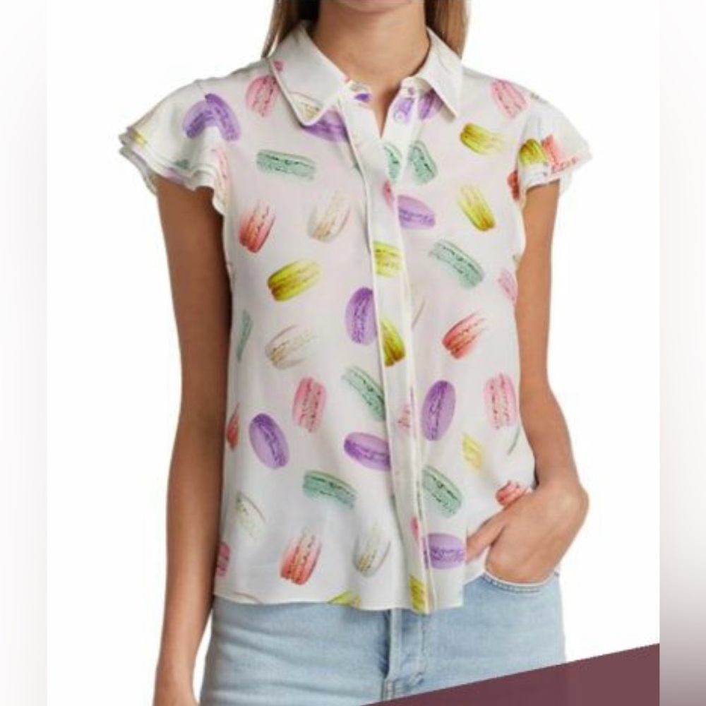 Alice + Olivia macaroon top size XS.